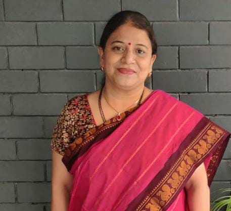 Mrs Aruna Joshi Khanolkar